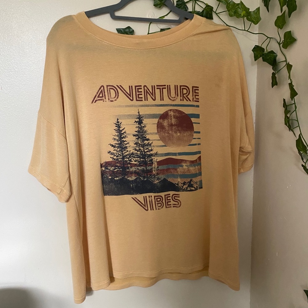 Graphic tee